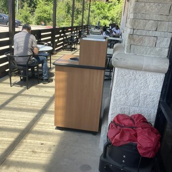 OMG! Burger - Pearland - Outdoor seating - Burgers Near Me - Pearland, Texas