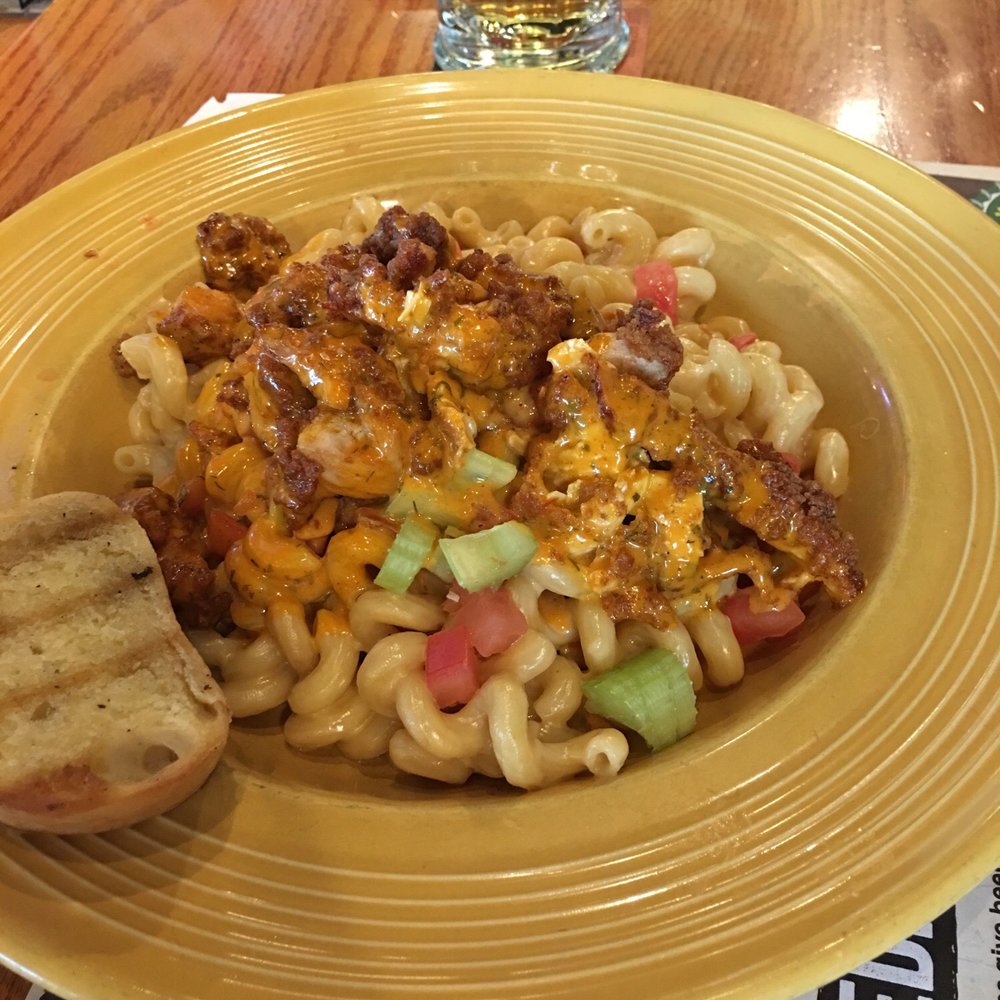 Quaker Steak & Lube - Buffalo chicken mac and cheese - Chicken Wings Near Me - Austintown, Ohio Quaker Steak & Lube - Buffalo chicken mac and cheese - Chicken Wings Near Me - Austintown, Ohio