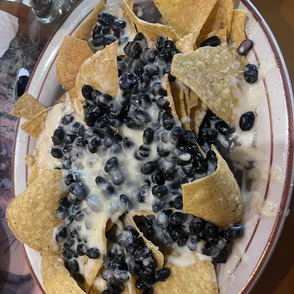 Bean and cheese Nachos Bean and cheese Nachos