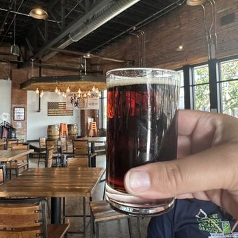 Black Tooth Brewery - Bomber Mountain Amber Ale - Brewpubs Near Me - Cheyenne, Wyoming