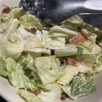 Harry's Taphouse & Kitchen - Malone's Lexingtonian Salad - Sports Bars Near Me - Jeffersonville, Indiana Harry's Taphouse & Kitchen - Malone's Lexingtonian Salad - Sports Bars Near Me - Jeffersonville, Indiana