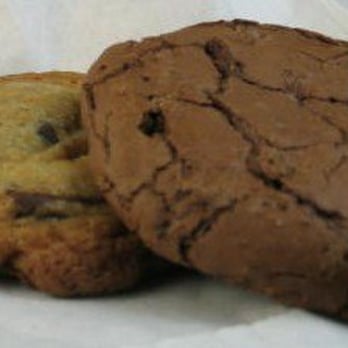 Dahlia Bakery - Chocolate Chip and Chocolate cookies - Bakeries Near Me - Seattle, Washington