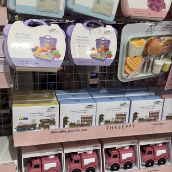 Daiso - Department Stores Near Me - San Francisco, California