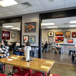 Benjies Munch - Interior