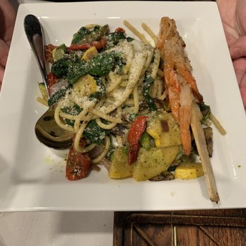 1852 on Austin - Bucatini Pesto Primaver - Comfort Food Near Me - Jefferson, Texas
