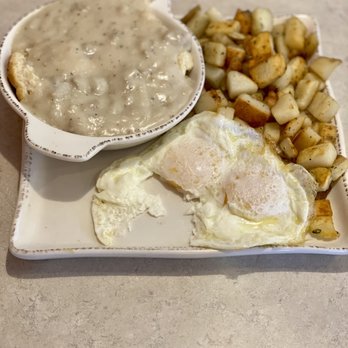 The Egg - Biscuits & gravy with eggs - Breakfast & Brunch Near Me - Steamboat Springs, Colorado