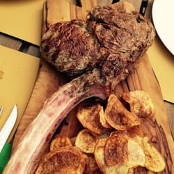Mc Maier's - Tomahawk Steak (Black Angus) con patatine fritte ... se siete dei carnivori è il vostro piatto!