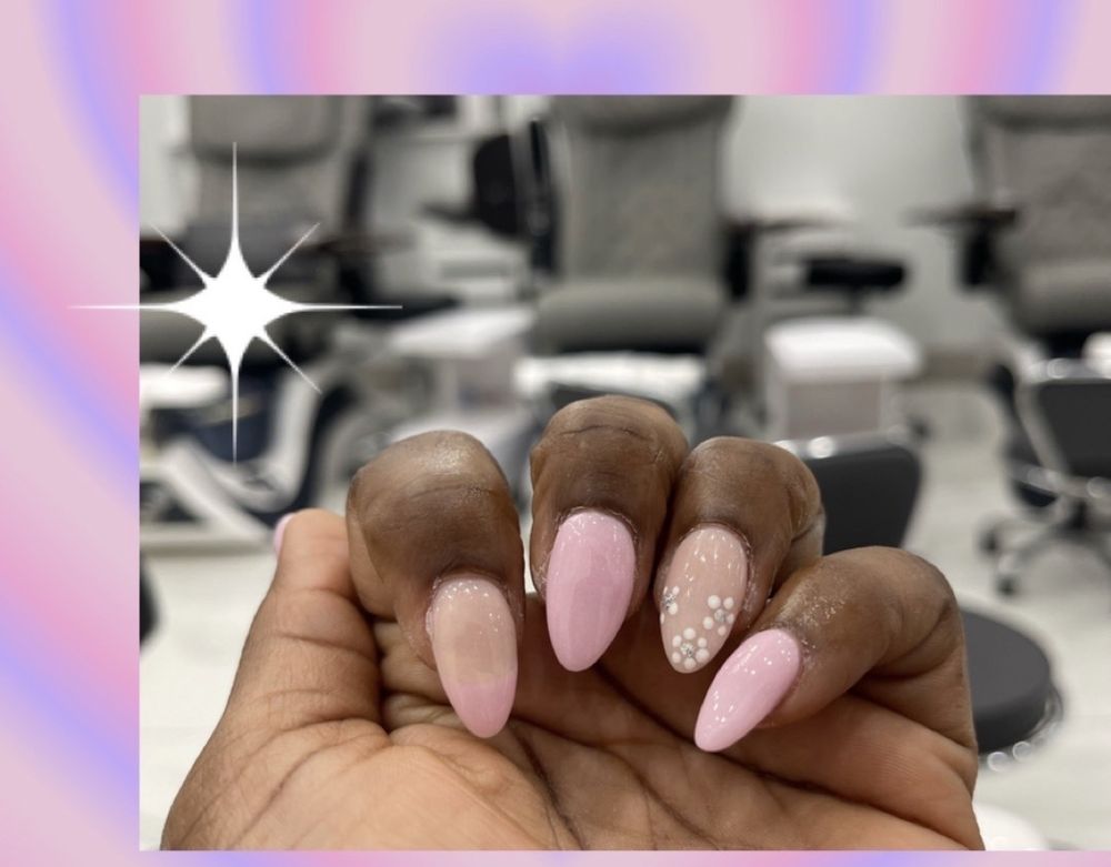 Iris Nail Bar Logo