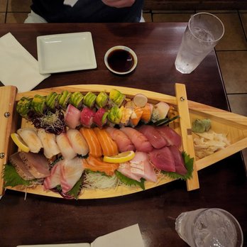 Hon Sushi - Sushi Bars Near Me - Carrollton, Texas
