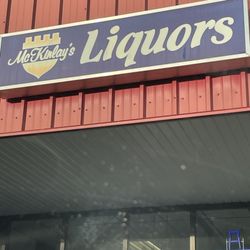 McKinlay's Liquors