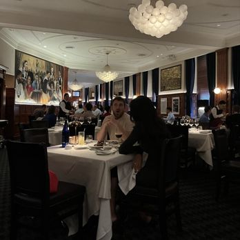 Delmonico's - Steakhouses Near Me - New York, New York
