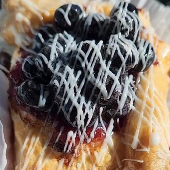 Dolce Caffe - Blueberry Fruit Tart - Breakfast & Brunch Near Me - Reno, Nevada