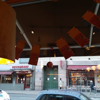 Kaffebrenneriet - Kreativ julepynt med etikettene på årets julekaffe. - Coffee & Tea Near Me - Oslo, 03 Kaffebrenneriet - Kreativ julepynt med etikettene på årets julekaffe. - Coffee & Tea Near Me - Oslo, 03