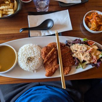 Hakata Ramen - Tokyo Curry - Sushi Bars Near Me - Wayne, Pennsylvania