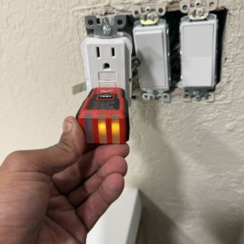 Mendify Handyman Services - Handyman Near Me - Phoenix, Arizona Mendify Handyman Services - Handyman Near Me - Phoenix, Arizona