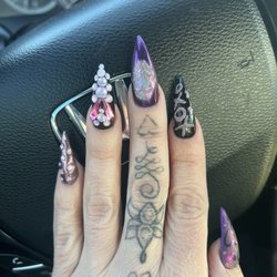 T Nails - My nails are always on point!!