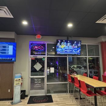 Mikey's Pizzeria - Entrance & seating - Pizza Near Me - Raleigh, North Carolina Mikey's Pizzeria - Entrance & seating - Pizza Near Me - Raleigh, North Carolina