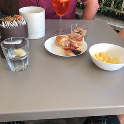 Apericena Par italiano