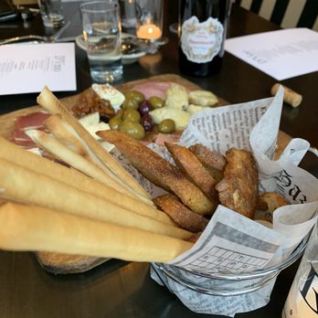 D'Vino - Italian Near Me - Madison, Wisconsin