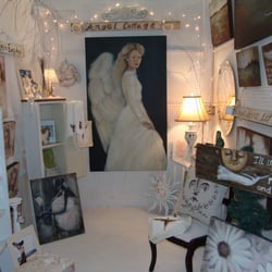Goodlettsville Antique Mall - Just one our many artists' booth.
