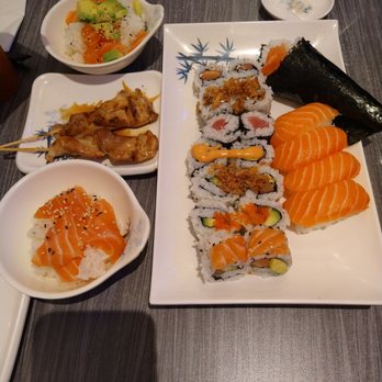 Sushi House - Amazing freshly made sushi for Paris standard. Ofc if you are from LA you will be disappointed. But this is the best in Paris. - Sushi Bars Near Me - Paris, 75 Sushi House - Amazing freshly made sushi for Paris standard. Ofc if you are from LA you will be disappointed. But this is the best in Paris. - Sushi Bars Near Me - Paris, 75