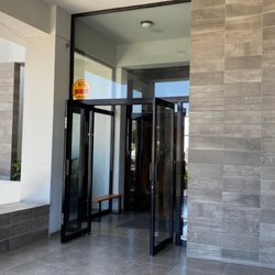Refugio Tierra - The entrance is so aesthetic!