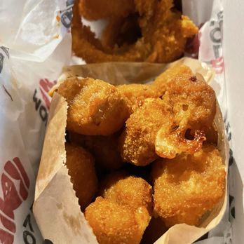 Savvy Sliders - Ches Cheese Curds & Onion Rings - New American Near Me - Columbus, Ohio