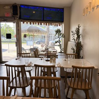 7tyone Restaurant & Coffee - The dining section has TVs ! During World Cup games, this is great!! - Breakfast & Brunch Near Me - Miami Beach, Florida