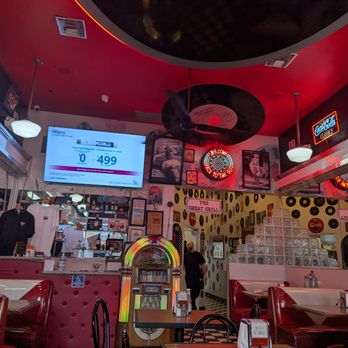The Great Grill - Diners Near Me - Burbank, California The Great Grill - Diners Near Me - Burbank, California