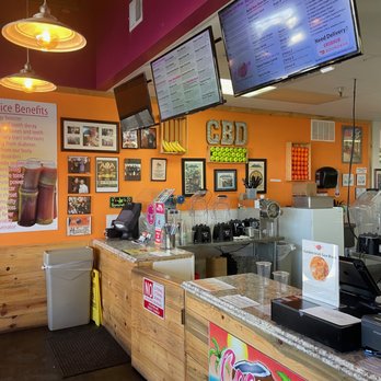 Coco Loco Smoothies Juices & Eats - INSIDE - Juice Bars & Smoothies Near Me - Aurora, Colorado