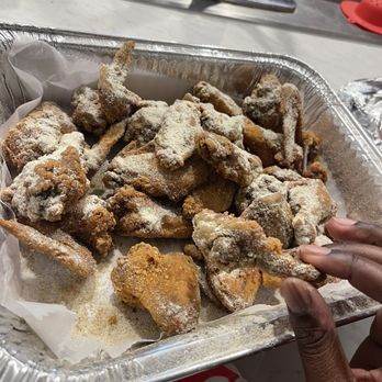 Captain Max - 20 Piece Wings - Seafood Near Me - Miramar, Florida