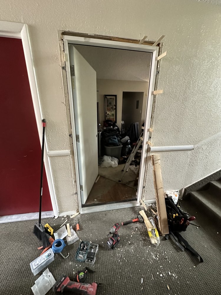 Slide of LMA Handyman Services