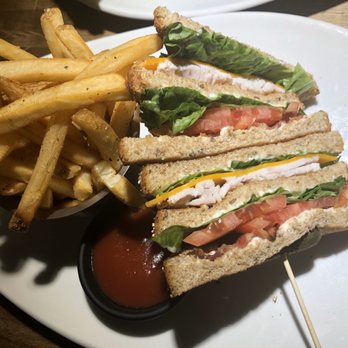 Moxies Fairview Mall Restaurant - Turkey club - Canadian (New) Near Me - North York, Ontario Moxies Fairview Mall Restaurant - Turkey club - Canadian (New) Near Me - North York, Ontario