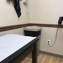 Doctors' Urgent Care - Milford