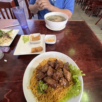 Pho 544 - Shaken garlic noodles and pho - Vietnamese Near Me - Murphy, Texas