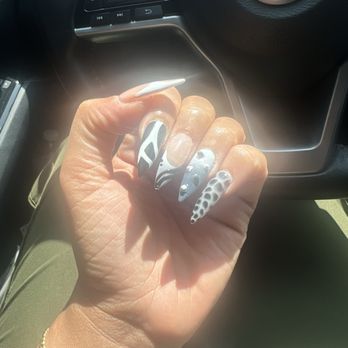 Beautique Nail & Brow Spa - Nail Salons Near Me - Carson, California Beautique Nail & Brow Spa - Nail Salons Near Me - Carson, California