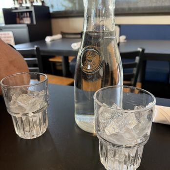 Penryn Grill - Water carafe - Gas Stations Near Me - Penryn, California