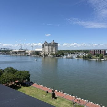 Lavender Rooftop Kitchen & Bar - View - Wine Bars Near Me - Savannah, Georgia