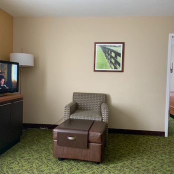 TownePlace Suites by Marriott Lexington South/Hamburg Place - Large sitting room space in a two bedroom suite. - Hotels Near Me - Lexington, Kentucky TownePlace Suites by Marriott Lexington South/Hamburg Place - Large sitting room space in a two bedroom suite. - Hotels Near Me - Lexington, Kentucky