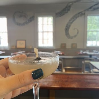 Laurel - Dirty martini - Spanish Near Me - Charleston, South Carolina