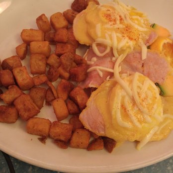 Fran's Restaurant - Diners Near Me - Toronto, Ontario