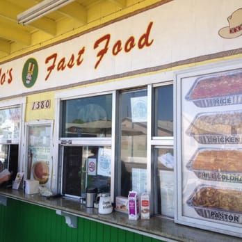 Lalo's - Outside - Mexican Near Me - Ventura, California