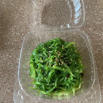 Oishi Sushi - Seaweed Salad - Sushi Bars Near Me - Schaumburg, Illinois