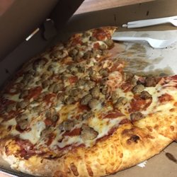Pizza Connection - Meat lovers pizza
