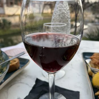 Roam & Range - House Pinot Nior - Seafood Near Me - San Antonio, Texas