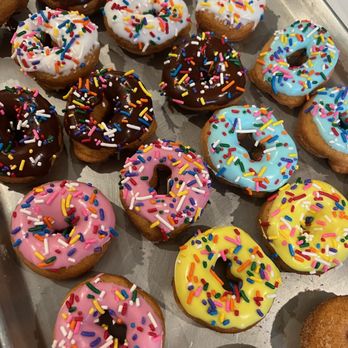 Dizzy Donuts - Custom Party Options - Donuts Near Me - Byron Center, Michigan