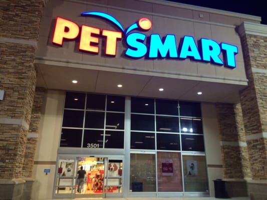 PetSmart by null