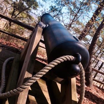 Fort Huger - Cannon - Landmarks & Historical Buildings Near Me - Smithfield, Virginia Fort Huger - Cannon - Landmarks & Historical Buildings Near Me - Smithfield, Virginia