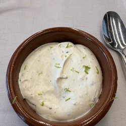 Manhãs - sweet passionfruit pudding
