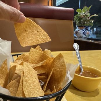 La Tapatia Gessner - These Chips Con Salsa was not fresh - Mexican Near Me - Houston, Texas La Tapatia Gessner - These Chips Con Salsa was not fresh - Mexican Near Me - Houston, Texas